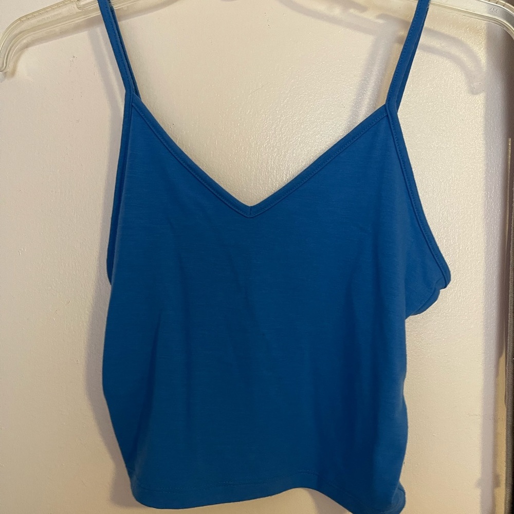 V neck crop top